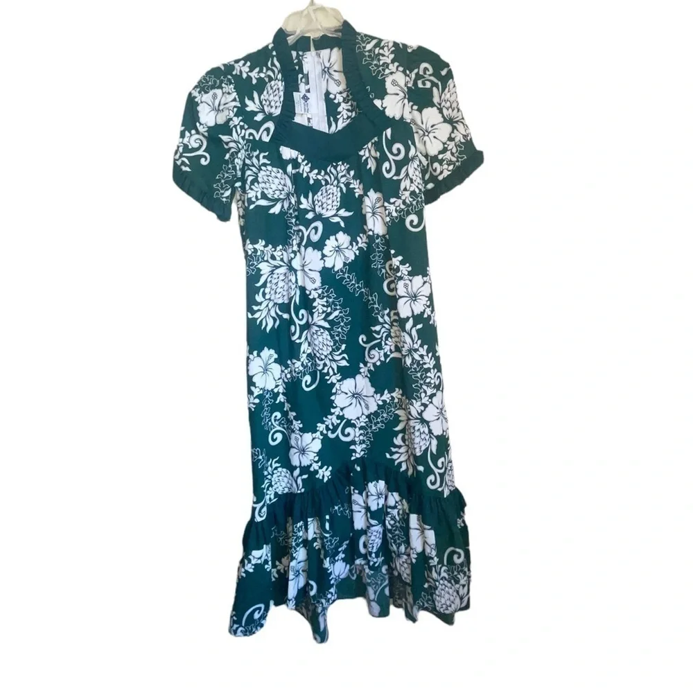 🌻 NWOT- Muu’ Muu’ made in Hawaii. Size Large - Picture 2 of 9